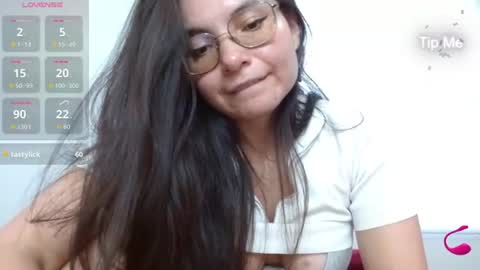 Tiny Caroline online show from July 24, 12:02 am