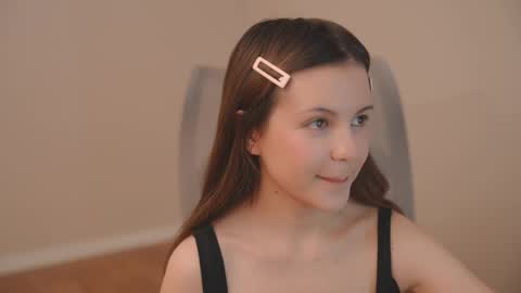Lyssa     online show from April 14, 3:41 pm