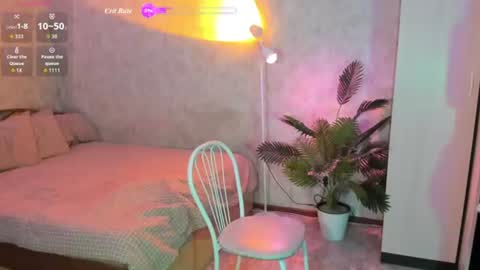 tiny_sparkling online show from August 16, 2:15 am