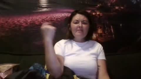 tinyassbossymilf online show from August 4, 8:33 am