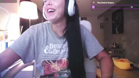 stage Kylie Sinner real Teaghan Gosley brand CLITBAIT online show from August 10, 5:53 am