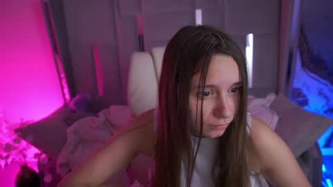 tinynataliee online show from August 2, 10:38 pm