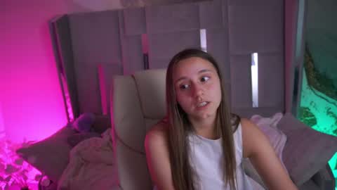 tinynataliee online show from August 2, 11:55 pm