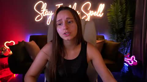 tinynataliee online show from August 5, 9:35 pm