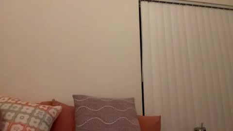 Tia online show from July 14, 8:29 am