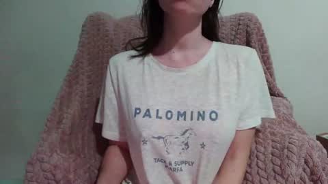 TinyyTina online show from August 6, 11:53 am