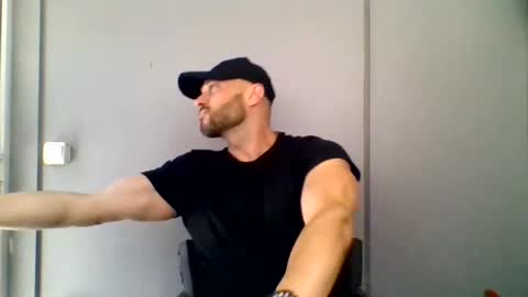 titan_heart online show from July 17, 10:15 am