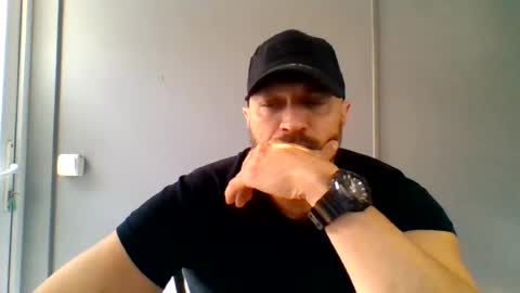 titan_heart online show from July 23, 2:19 pm