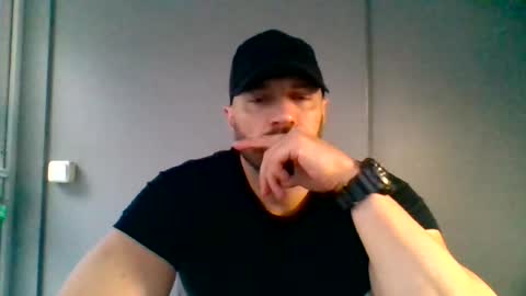 titan_heart online show from July 24, 12:41 pm