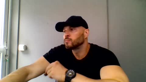 titan_heart online show from July 28, 10:10 am
