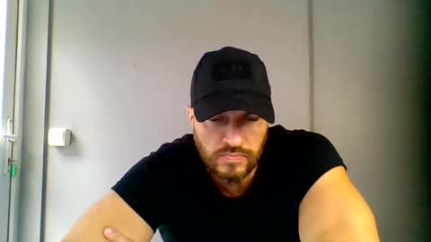 titan_heart online show from August 5, 10:46 am