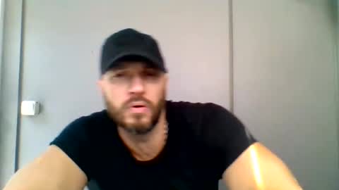 titan_heart online show from August 17, 9:58 am