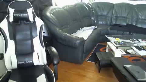 Tobias online show from May 16, 12:05 pm