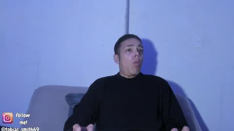 tobiassmith69 online show from May 13, 3:12 pm