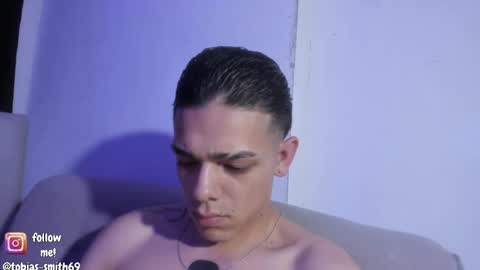 tobiassmith69 online show from May 14, 5:45 pm