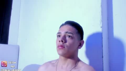 tobiassmith69 online show from May 16, 3:56 pm