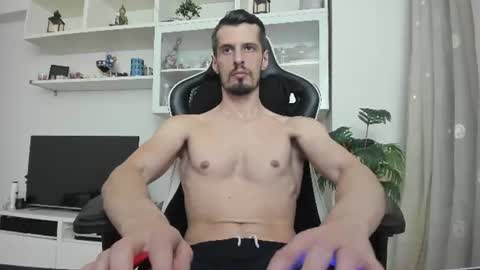 toddclaytonn online show from July 11, 1:17 pm