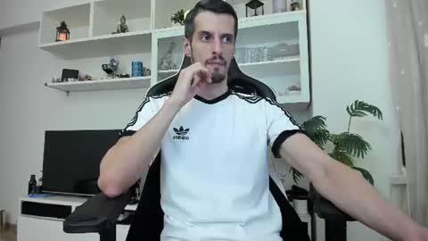 toddclaytonn online show from July 20, 9:29 pm