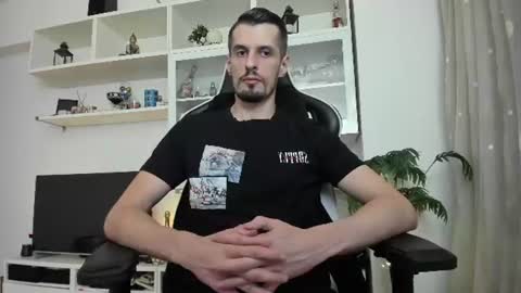toddclaytonn online show from August 14, 3:37 pm