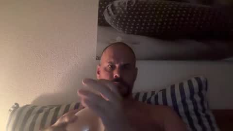 zurichcouple online show from August 15, 10:36 pm