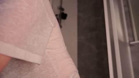 Alice  Alice -   online show from August 10, 5:36 pm