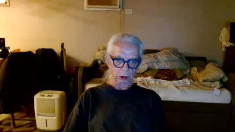 tom112292014 online show from August 6, 11:42 am