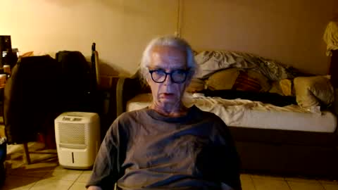 tom112292014 online show from August 10, 2:02 am