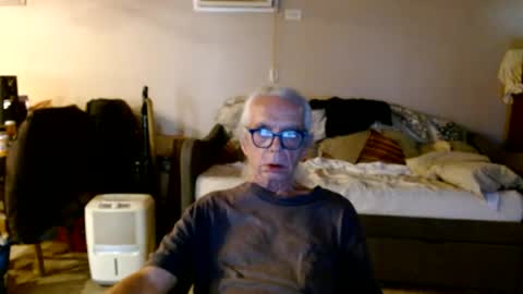 tom112292014 online show from August 11, 4:42 pm