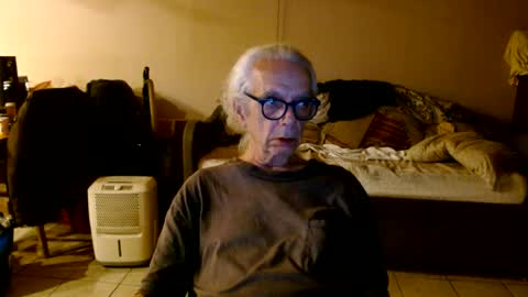 tom112292014 online show from August 12, 1:08 am
