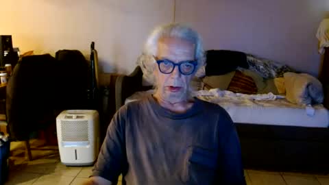 tom112292014 online show from August 12, 12:40 pm