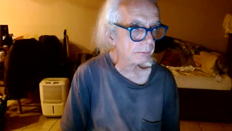 tom112292014 online show from August 13, 1:52 am