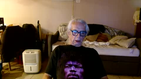 tom112292014 online show from August 14, 9:40 pm