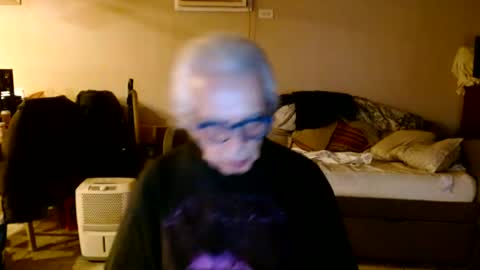 tom112292014 online show from August 15, 2:37 am
