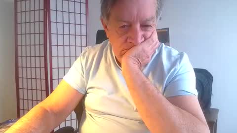 Tom11133tom online show from March 30, 11:24 am