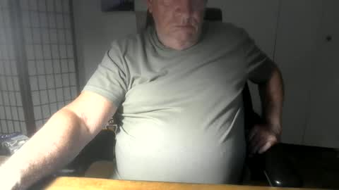 Tom11133tom online show from June 25, 2:36 am
