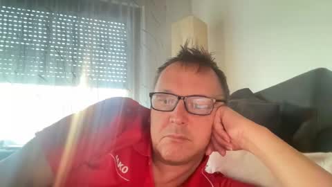 tom6644 online show from July 23, 6:10 pm