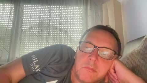 tom6644 online show from July 30, 2:57 pm