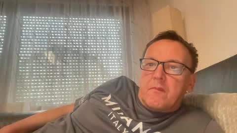 tom6644 online show from July 30, 6:14 pm