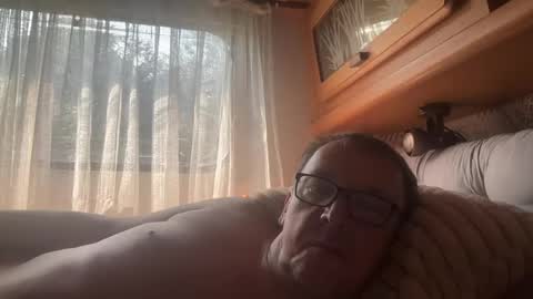 tom6644 online show from August 1, 1:28 pm