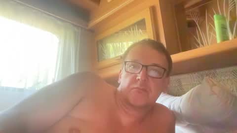 tom6644 online show from August 2, 10:11 am