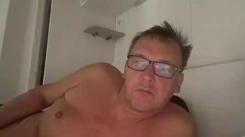 tom6644 online show from August 13, 7:44 am
