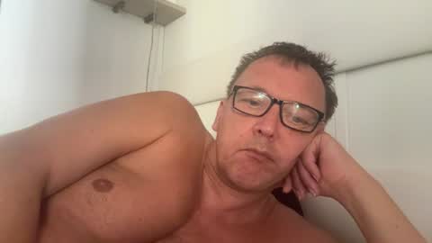 tom6644 online show from August 14, 7:56 am