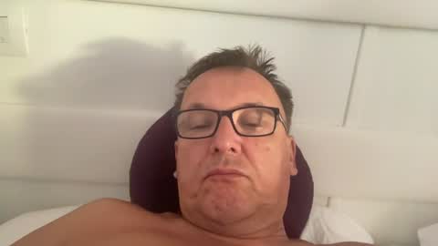 tom6644 online show from August 14, 9:02 am