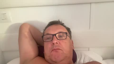 tom6644 online show from August 14, 10:08 am