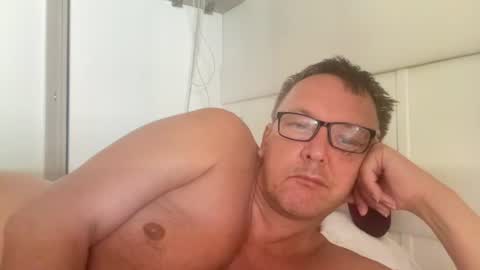 tom6644 online show from August 15, 8:40 am