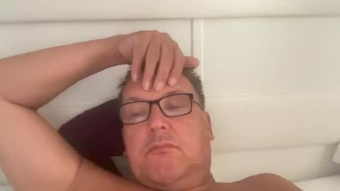 tom6644 online show from August 15, 11:36 am