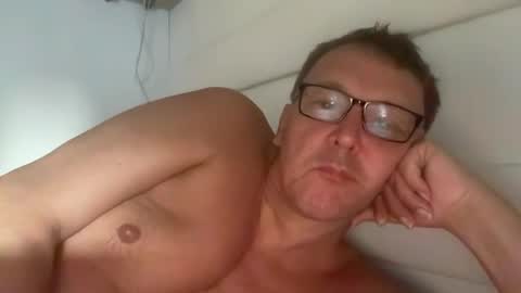tom6644 online show from August 15, 5:06 pm