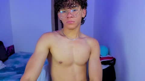 Tom Blue online show from August 15, 11:30 pm