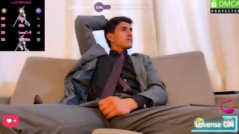 TOM online show from August 7, 10:21 pm