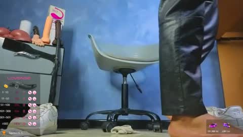 Tomas Andres online show from July 7, 4:49 am